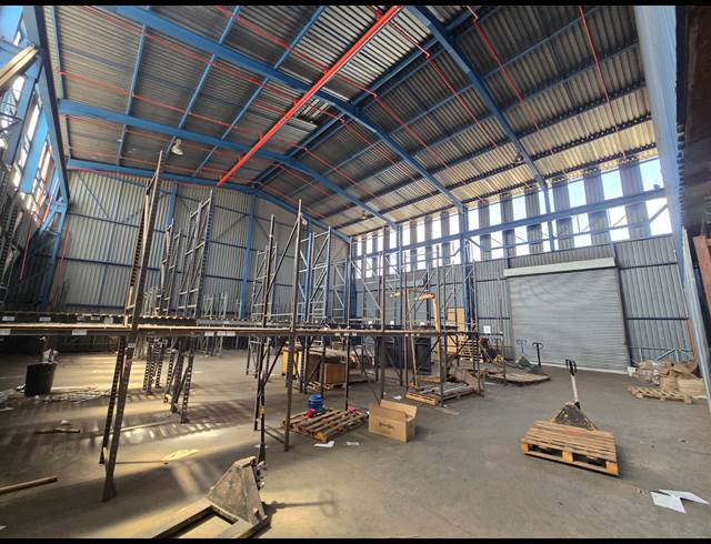 14,150M² FACTORY TO LET IN TUNNEY